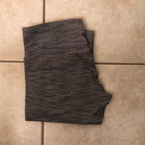 LULULEMON - grey detailed 7/8 yoga leggings